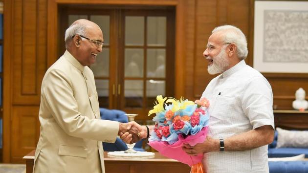 Bihar governor Ram Nath Kovind meets PM Narendra Modi, in New Delhi.(Photo credit: PIB)
