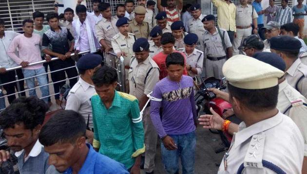 Fifteen people, all Muslims, were arrested from Madhya Pradesh’s Burhanpur district and slapped with sedition for allegedly celebrating Pakistan’s victory in the final of the Champions Trophy.(HT Photo) Fifteen people, all Muslims, were arrested from Madhya Pradesh’s Burhanpur district and slapped with sedition for allegedly celebrating Pakistan’s victory in the final of the Champions Trophy.(HT Photo)