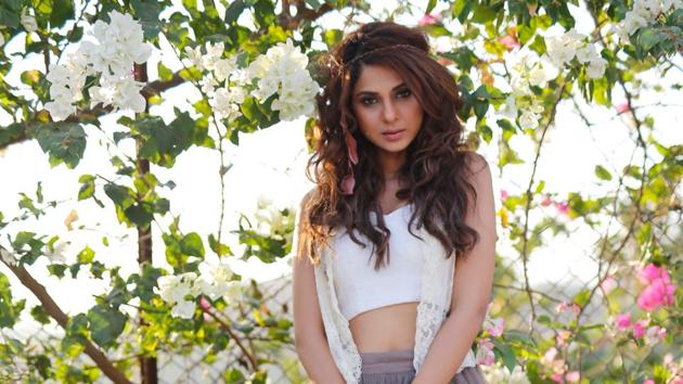 Actor Jennifer Winget says calling someone skinny is as offensive as calling someone fat. Actor Jennifer Winget says calling someone skinny is as offensive as calling someone fat.