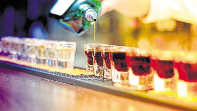 Binge drinking is defined as four or more drinks in a day for women and at least 5 drinks in a day for men. (Getty Images/iStockphoto) Binge drinking is defined as four or more drinks in a day for women and at least 5 drinks in a day for men. (Getty Images/iStockphoto)