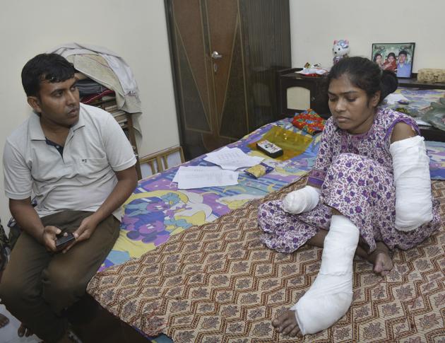 Neelam who survived the shock from a 11KV electricity line hanging near the balcony of her house on April 27. (Sakib Ali/HT PHOTO) Neelam who survived the shock from a 11KV electricity line hanging near the balcony of her house on April 27. (Sakib Ali/HT PHOTO)