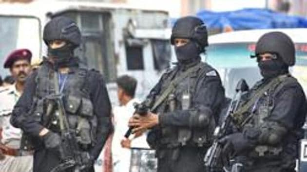 NSG Commandos on alert during the final rehearsal for the Independence Day celebrations at the Red Fort in New Delhi. (HT File Photo) NSG Commandos on alert during the final rehearsal for the Independence Day celebrations at the Red Fort in New Delhi. (HT File Photo)