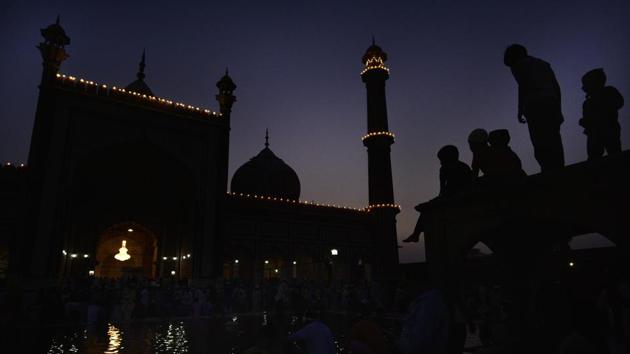 Friday marks the day of congregation and also sabbath in many Islamic countries. Distinct among the weekly occurrences of this day is the Juma-tul-Wida or Farewell Friday in Ramzan, the month spent in fasting and abstinence by millions around the world. This Friday is one of reflection - upon the endeavours of Ramzan, the proximity of Eid ul-Fitr, the end of this month of blessings, but also the first notch for Fridays ahead and the return of Ramzan. (Arun Sharma/HT PHOTO) Friday marks the day of congregation and also sabbath in many Islamic countries. Distinct among the weekly occurrences of this day is the Juma-tul-Wida or Farewell Friday in Ramzan, the month spent in fasting and abstinence by millions around the world. This Friday is one of reflection - upon the endeavours of Ramzan, the proximity of Eid ul-Fitr, the end of this month of blessings, but also the first notch for Fridays ahead and the return of Ramzan. (Arun Sharma/HT PHOTO)
