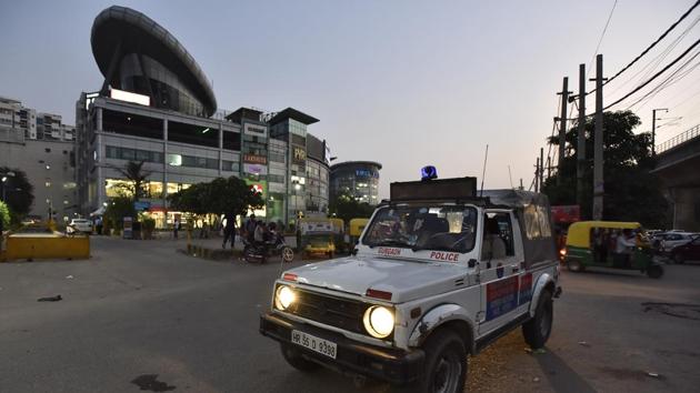 The police have also increased their presence by deploying two PCR vans on the busy road.(Sanjeev Verma/HT File Photo)