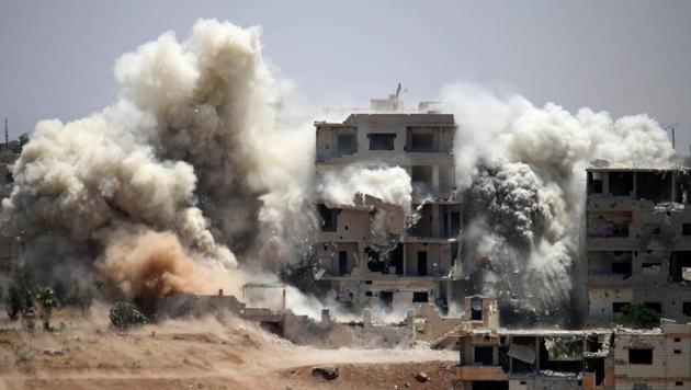 Observatory head Rami Abdel Rahman said 222 civilians, including 84 children, were killed in the largely Islamic State group-held province of Deir Ezzor. (AFP Photo) Observatory head Rami Abdel Rahman said 222 civilians, including 84 children, were killed in the largely Islamic State group-held province of Deir Ezzor. (AFP Photo)