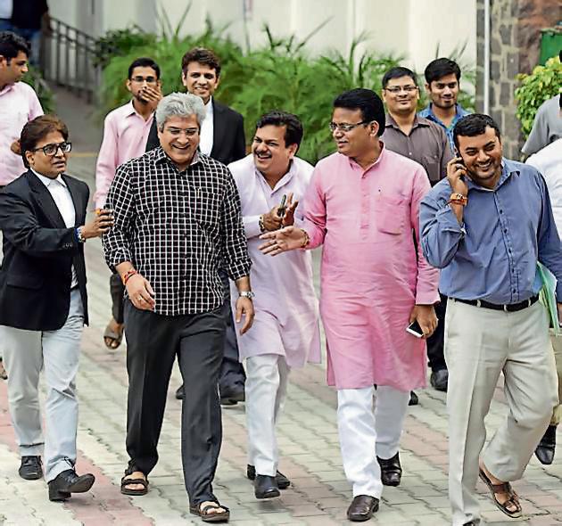 The election commission of India had set aside the petition of the Aam Aadmi Party, challenging the ‘maintainability’ of the ongoing hearing by the poll body against 21 AAP legislators on grounds that the Delhi High Court had already set aside their appointment as parliamentary secretaries. (Sonu Mehta/HT PHOTO) The election commission of India had set aside the petition of the Aam Aadmi Party, challenging the ‘maintainability’ of the ongoing hearing by the poll body against 21 AAP legislators on grounds that the Delhi High Court had already set aside their appointment as parliamentary secretaries. (Sonu Mehta/HT PHOTO)