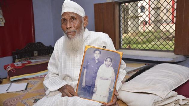Qadri, a retired 81-year-old postmaster, sprung to fame in 2015 for his attempts to build a mini Taj for his wife Tajamulli Begum who died in 2011. Qadri, a retired 81-year-old postmaster, sprung to fame in 2015 for his attempts to build a mini Taj for his wife Tajamulli Begum who died in 2011.