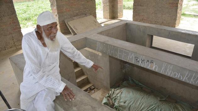 Qadri has left some space for himself inside the ‘Taj’. He wishes to be buried next to his wife’s grave. The two did not have any children. Qadri has left some space for himself inside the ‘Taj’. He wishes to be buried next to his wife’s grave. The two did not have any children.
