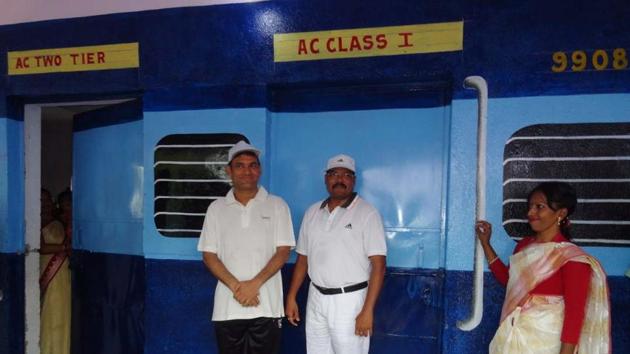 Class rooms designed as bogies of train at Government Primary school , Bagru in Khunti (HT Photo) Class rooms designed as bogies of train at Government Primary school , Bagru in Khunti (HT Photo)
