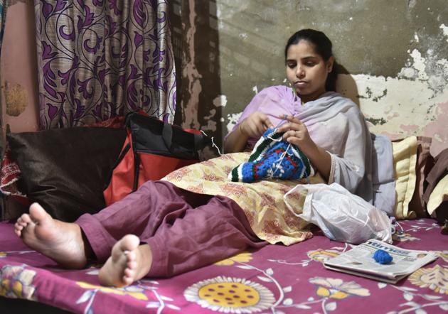 Savita, who is suffering from a rare bone problems at her residence in Shahadra in New Delhi. (Sushil Kumar/HT PHOTO) Savita, who is suffering from a rare bone problems at her residence in Shahadra in New Delhi. (Sushil Kumar/HT PHOTO)