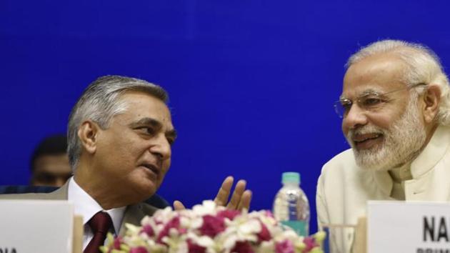 The relationship between the Centre and the judiciary was particularly strained while TS Thakur, pictured with Narendra Modi, was Chief Justice. He retired in January.(Sushil Kumar / HT Photo)
