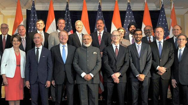 Prime Minister Narendra Modi pose for a group photograph with Indo-US business leaders at a meeting in Washington DC, USA on Sunday. (PTI) Prime Minister Narendra Modi pose for a group photograph with Indo-US business leaders at a meeting in Washington DC, USA on Sunday. (PTI)