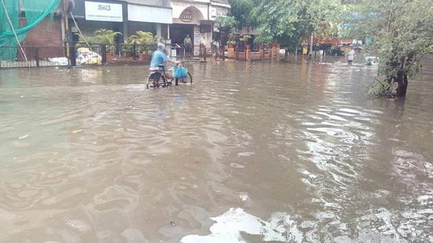 Just like Mumbai (in pic), several parts of Navi Mumbai are flooded. (HT) Just like Mumbai (in pic), several parts of Navi Mumbai are flooded. (HT)