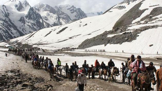Pilgrims on way to Amarnath Yatra on their mules.(HT File) Pilgrims on way to Amarnath Yatra on their mules.(HT File)