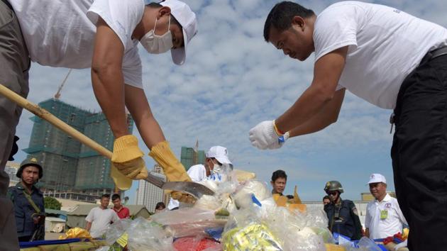 Cambodian National Authority for Combating Drugs officials prepare drugs for a destruction ceremony to mark the UN's International Day against Drug Abuse and Illicit Trafficking in Phnom Penh. (AFP) Cambodian National Authority for Combating Drugs officials prepare drugs for a destruction ceremony to mark the UN's International Day against Drug Abuse and Illicit Trafficking in Phnom Penh. (AFP)
