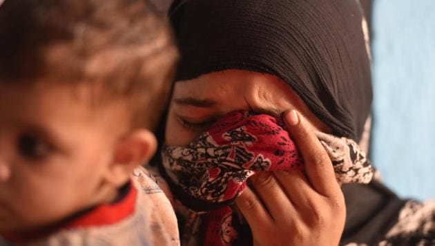 Family member of Junaid mourn his loss at their house on of Eid.(Raj K Raj/HT PHOTO)