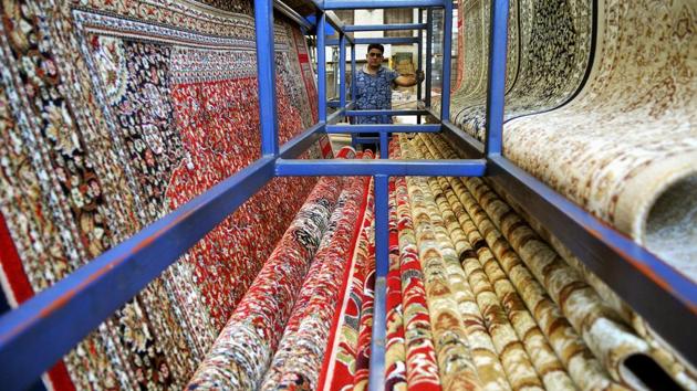 ‘Kashmiri’ carpets are a prominent fixture in traditional homes around the state where they see use as bedding, wall and floor decor pieces, and also as family heirlooms appreciated over generations. (Nitin Kanotra/HT Photo) ‘Kashmiri’ carpets are a prominent fixture in traditional homes around the state where they see use as bedding, wall and floor decor pieces, and also as family heirlooms appreciated over generations. (Nitin Kanotra/HT Photo)