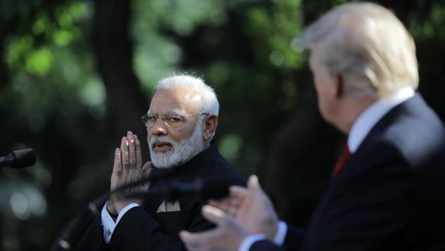 Trump (R) applauds Indian Prime Minister Narendra Modi during their joint news conference in the Rose Garden of the White House. During his visit, Modi will try to strengthen ties that have appeared to loosen. (Carlos Barria/REUTERS) Trump (R) applauds Indian Prime Minister Narendra Modi during their joint news conference in the Rose Garden of the White House. During his visit, Modi will try to strengthen ties that have appeared to loosen. (Carlos Barria/REUTERS)