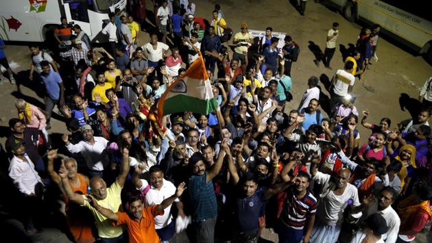 Devotees chant religious slogans as the first batch of Hindu pilgrims leave for Amarnath Yatra. (Nitin Kanotra/HT Photo)