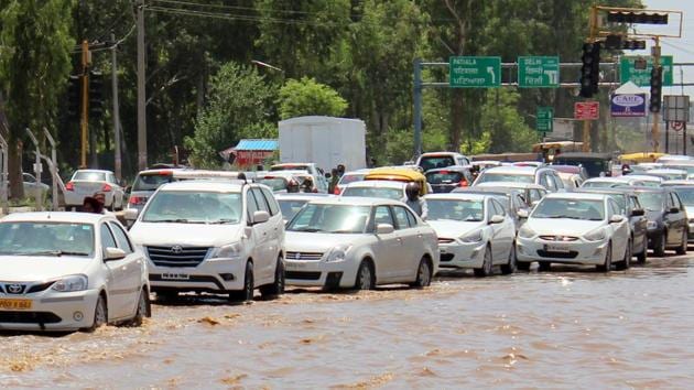 The Baltana intersection on the Zirakpur?Kalka highway gets flooded even after a slight shower.(Siddhant Sharma/HT)