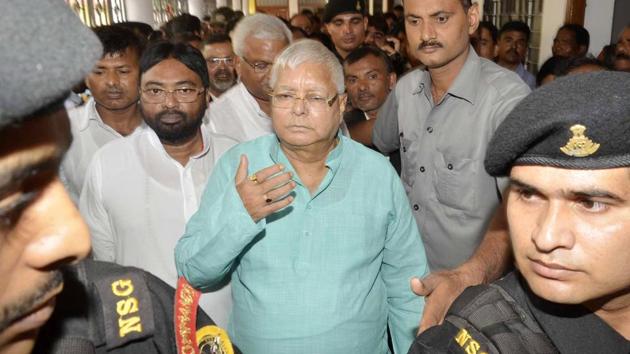 RJD president Lalu Prasad at a special CBI court in connection with a fodder scam case in Ranchi on Thursday. (Parwaz Khan/ HT Photo) RJD president Lalu Prasad at a special CBI court in connection with a fodder scam case in Ranchi on Thursday. (Parwaz Khan/ HT Photo)