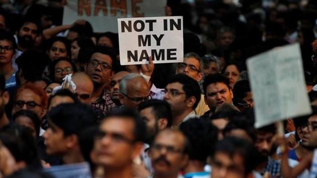 People protest against the recent cases of mob lynching of Muslims who were accused of possessing beef, in New Delhi, India, June 28, 2017. (Reuters) People protest against the recent cases of mob lynching of Muslims who were accused of possessing beef, in New Delhi, India, June 28, 2017. (Reuters)