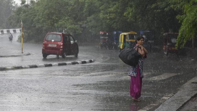 The regions of Punjab, Haryana, Chandigarh, Uttrakhand and Jammu and Kashmir are likely to see monsoon in the next 3 to 4 days. (Saumya Khandelwal/HT PHOTO) The regions of Punjab, Haryana, Chandigarh, Uttrakhand and Jammu and Kashmir are likely to see monsoon in the next 3 to 4 days. (Saumya Khandelwal/HT PHOTO)