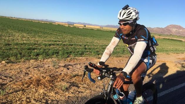 Lt Col Srinivas Gokulnath pedals his way to seventh place at the Race Across America 2017. (HT PHOTO) Lt Col Srinivas Gokulnath pedals his way to seventh place at the Race Across America 2017. (HT PHOTO)
