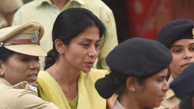 Indrani Mukerjea, accused in Sheena Bora case was brought at JJ Hospital for a medical check up and lodged in the same prison, a day after inmate Manjula Shette allegedly died due to custodial torture in Byculla prison in Mumbai, Maharashtra. (Bhushan Koyande / HT Photo)