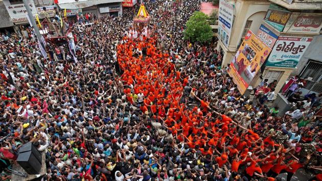 Hindu devotees pull the ‘Rath’ or the chariot of Lord Jagannath, during the annual Rath Yatra, or chariot procession, in Ahmedabad, Gujarat. (Amit Dave / Reuters)