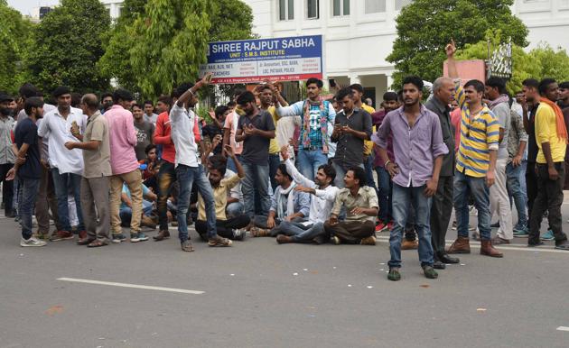 Members of the Rajput community block the road opposite the Rajput sabha bhawan in Jaipur, demanding a CBI inquiry into the death of Anandpal , on Saturday. (Prabhakar Sharma/HT Photo.) Members of the Rajput community block the road opposite the Rajput sabha bhawan in Jaipur, demanding a CBI inquiry into the death of Anandpal , on Saturday. (Prabhakar Sharma/HT Photo.)
