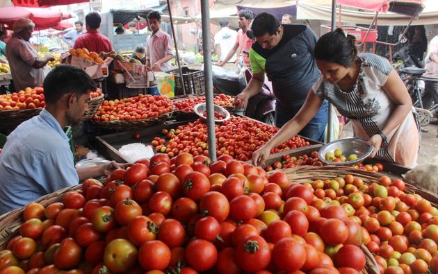 Tomato prices have shot up to Rs 80 from Rs 30 per kg in Gurgaon. (Rahul Grover/HT) Tomato prices have shot up to Rs 80 from Rs 30 per kg in Gurgaon. (Rahul Grover/HT)