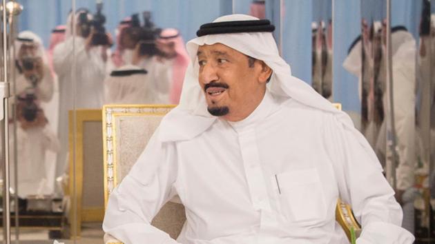 Saudi Arabia's King Salman bin Abdulaziz Al Saud (R) meets with Emir of Kuwait Sabah Al-Ahmad Al-Jaber Al-Sabah in Jeddah, Saudi Arabia, June 6, 2017. Bandar Algaloud/Courtesy of Saudi Royal Court/Handout via REUTERS ATTENTION EDITORS - THIS PICTURE WAS PROVIDED BY A THIRD PARTY. FOR EDITORIAL USE ONLY.(REUTERS)