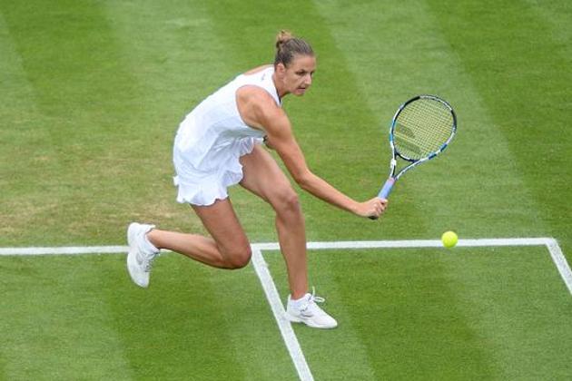 Third-seeded Karolina Pliskova defeated Roberta Vinci 7-6(8), 6-2. (Getty)