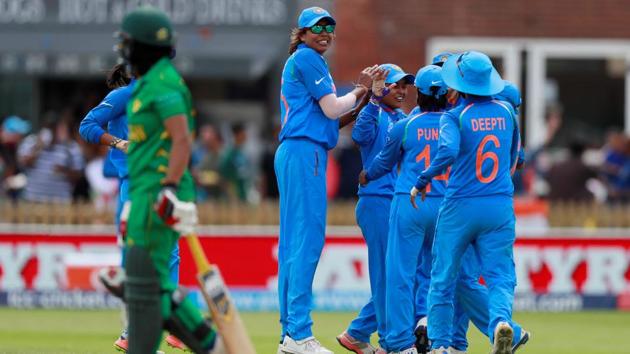India's Ekta Bisht gave her team the first break as he dismissed Ayesha Zafar. (Action Images via Reuters)