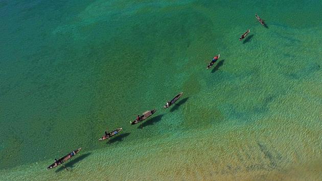 Fishing boats believed to be from neighbouring Thailand use dynamite and trawlers to sweep the seabed, thus destroying the marine life. (Ye Aung THU / AFP)