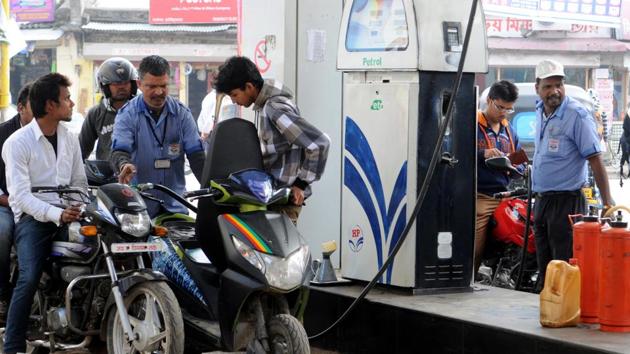 Petrol prices per litre have decreased by Rs 2.35, and of diesel by Rs 1.02, ever since the daily revision in rates was implemented throughout the country from June 16. (HT File Photo) Petrol prices per litre have decreased by Rs 2.35, and of diesel by Rs 1.02, ever since the daily revision in rates was implemented throughout the country from June 16. (HT File Photo)