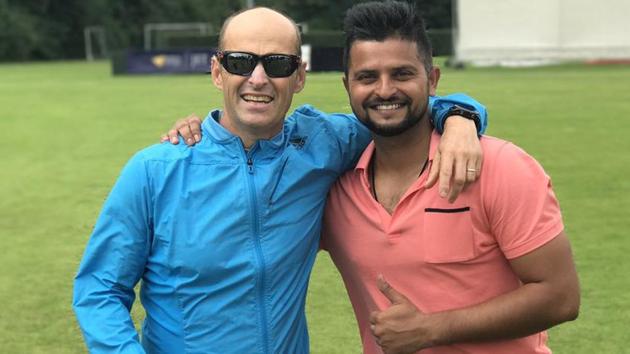 Cricketer Suresh Raina caught up with former India coach Gary Kirsten.(Suresh Raina/Twitter)