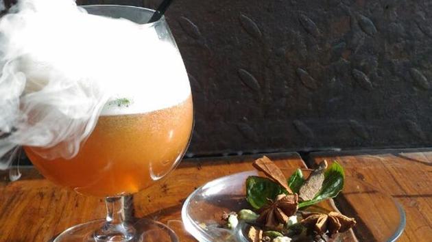 The murky tale of smoky cocktails: Your fuming drink can leave you dead.