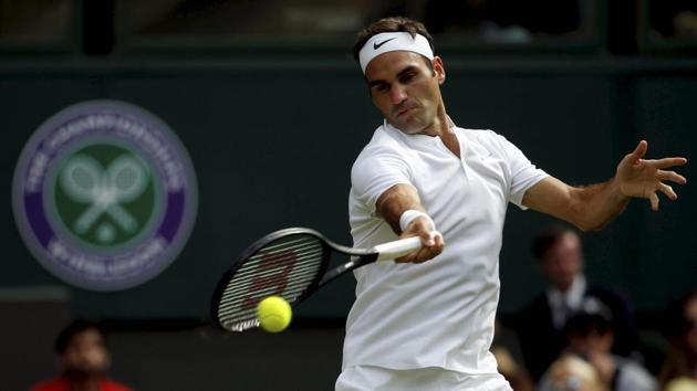 Roger Federer was given an easy passage into the next round as Alexandr Dolgopolov retired injured in the second set. (AP)