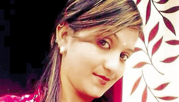 Dancer Kulwinder Kaur, nicknamed Janu, was shot dead on the spot while performing on stage as the accused, Lucky, fired a shot in allegedly inebriated state at a wedding function in Maur last December. ((PHOTO COURTESY: FACEBOOK)) Dancer Kulwinder Kaur, nicknamed Janu, was shot dead on the spot while performing on stage as the accused, Lucky, fired a shot in allegedly inebriated state at a wedding function in Maur last December. ((PHOTO COURTESY: FACEBOOK))