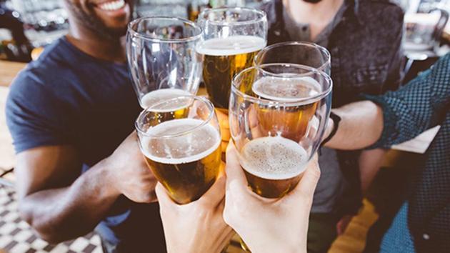Jawahar said the government intends to allow the establishment of exclusive parlours that serve non-branded beer – which contains only a minimal amount of alcohol – instead of branded ones.(Getty Images) Jawahar said the government intends to allow the establishment of exclusive parlours that serve non-branded beer – which contains only a minimal amount of alcohol – instead of branded ones.(Getty Images)