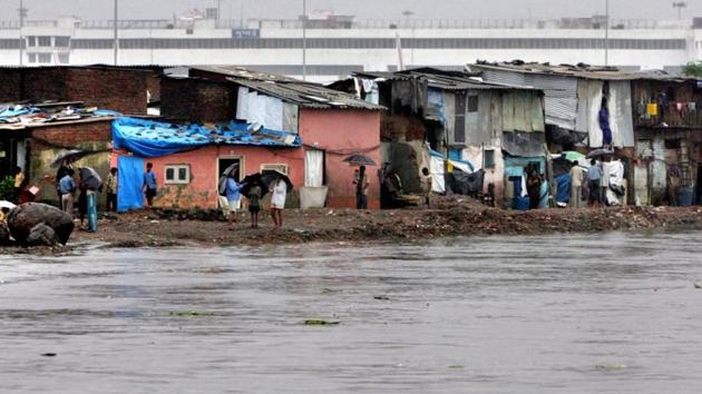In 2015, a scam was uncovered where officials were seen approving bogus bills and manipulating records in desilting undertaken in the city’s major nullahs and Mithi river (above). In 2015, a scam was uncovered where officials were seen approving bogus bills and manipulating records in desilting undertaken in the city’s major nullahs and Mithi river (above).