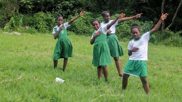 Kids at Sherwood Content look up to Bolt for inspiration. (HT Photo) 