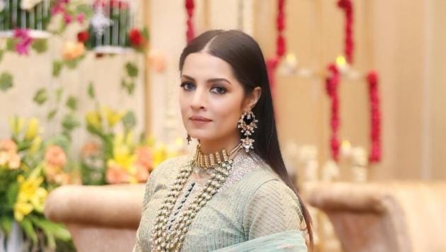 Celina Jaitley is expecting her second pair of twins. Celina Jaitley is expecting her second pair of twins.