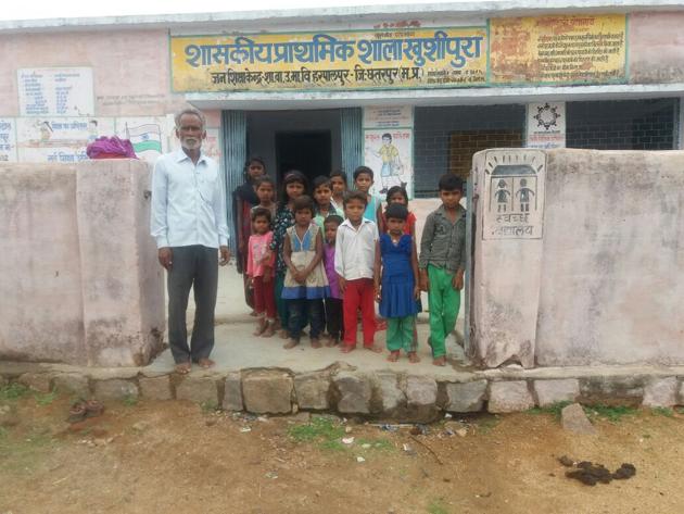 Teachers in the school allege that the district administration authorities got the entire produce of onions dumped at the school ground (HT PHOTO) Teachers in the school allege that the district administration authorities got the entire produce of onions dumped at the school ground (HT PHOTO)