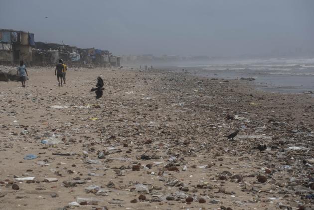 Just weeks ago, the beach had been cleaned up of all this filth.(Satish Bate/HT Photo)