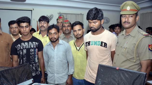 Officials have recovered a number of devices and software that were specifically used to change the IMEI numbers and also to jailbreak the phones. (Sakib Ali/HT Photo) Officials have recovered a number of devices and software that were specifically used to change the IMEI numbers and also to jailbreak the phones. (Sakib Ali/HT Photo)