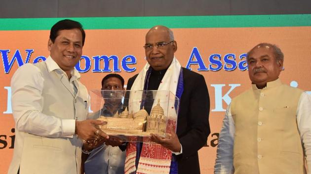 NDA presidential candidate Ram Nath Kovind presented a memento of Kamakhya temple by Assam CM Sarbananda Sonowal on his arrival in Guwahati on Thursday to campaign for the presidential poll. (Rajib Jyoti Sarma / HT photo) NDA presidential candidate Ram Nath Kovind presented a memento of Kamakhya temple by Assam CM Sarbananda Sonowal on his arrival in Guwahati on Thursday to campaign for the presidential poll. (Rajib Jyoti Sarma / HT photo)