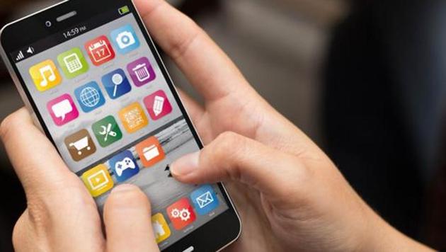 Three people on a bike snatched the mobile phone out of Manoj Sharma’s hand while he was on a call. (Getty Images/iStockphoto) Three people on a bike snatched the mobile phone out of Manoj Sharma’s hand while he was on a call. (Getty Images/iStockphoto)